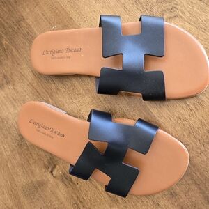 NWT! From ITALY - Black Minimalist H-Strap Sandals